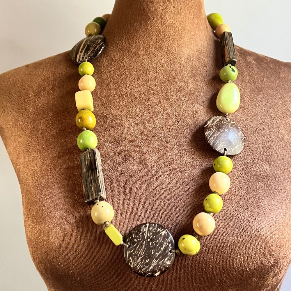 Green Natural Wood Coconut Shell Chunky Beaded Adjustable Necklace 30-40" Earthy